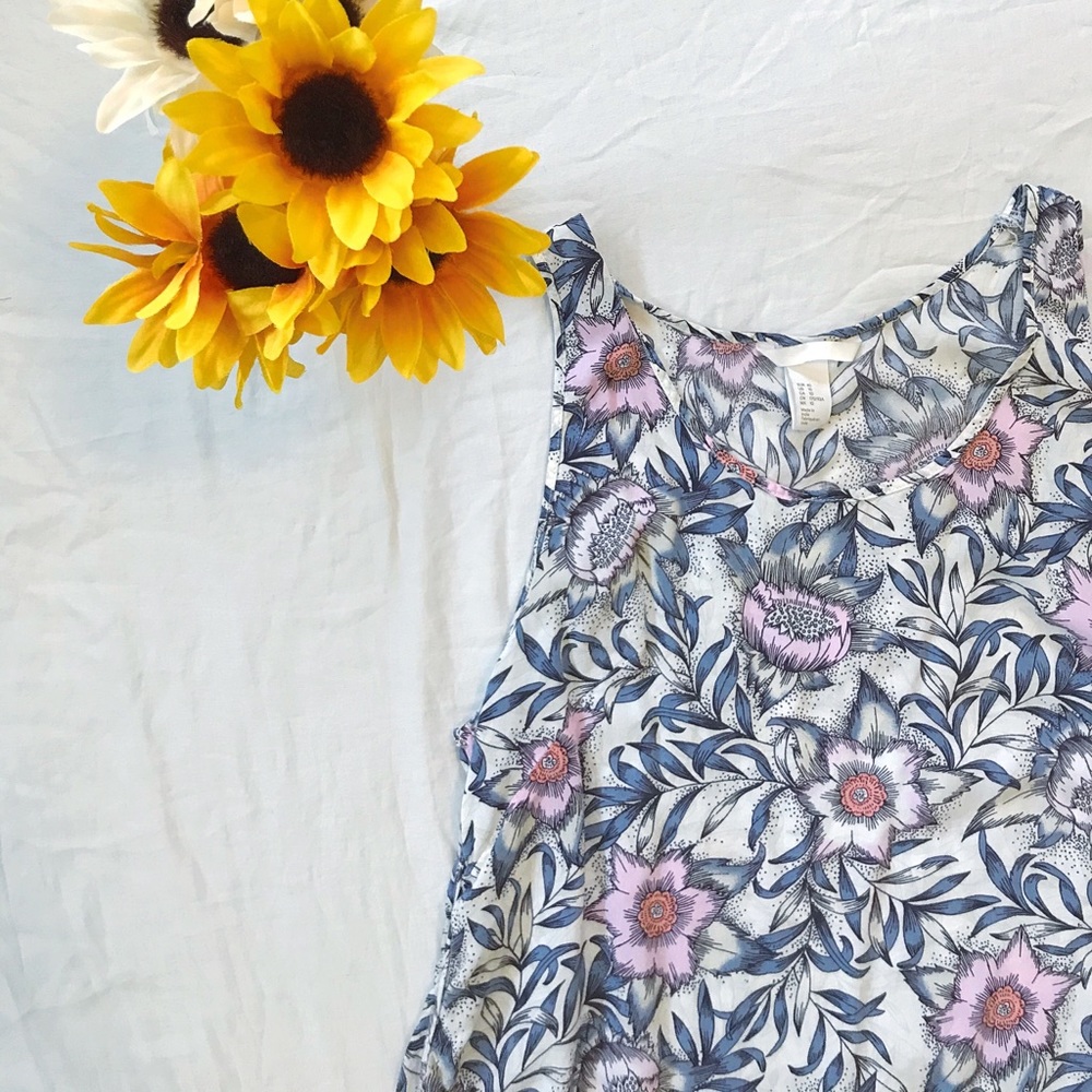 Light-weight Floral Tank!